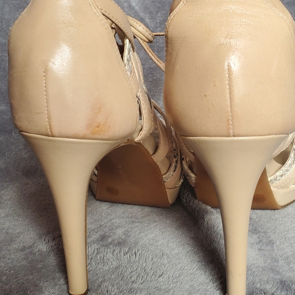 Shoes - Picture 5 of 5